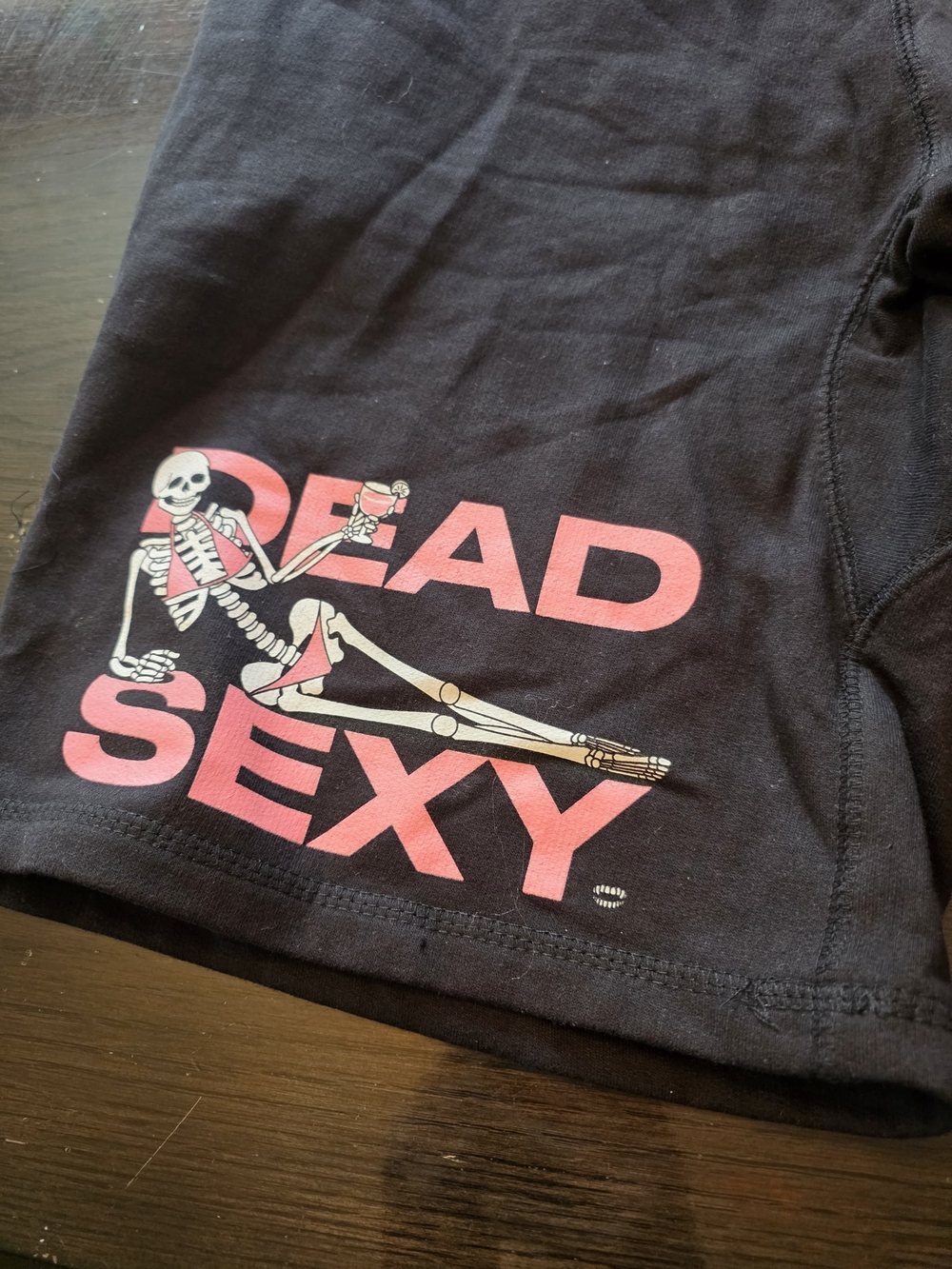 Men's Black 'Dead Sexy' Graphic Athletic Shorts Nwot - Picture 2 of 8